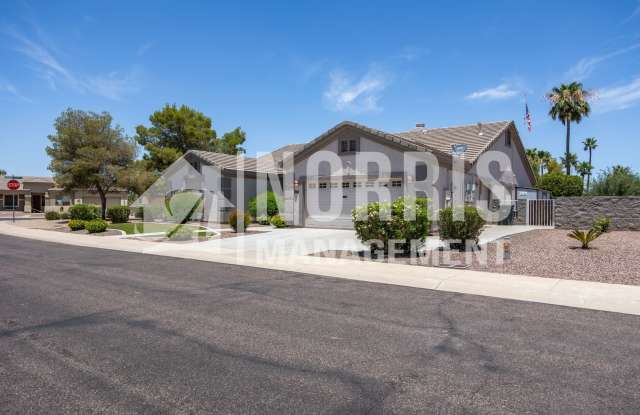 Beautiful Home Located in The Links - 946 West Torrey Pines Boulevard, Casa Grande, AZ 85122