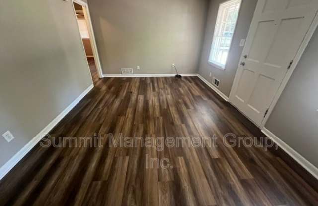 8107 Cardav Court Gallery 2