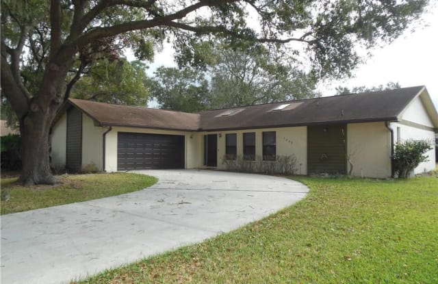 1408 TEAKWOOD DRIVE - 1408 South Teakwood Drive, Plant City, FL 33563