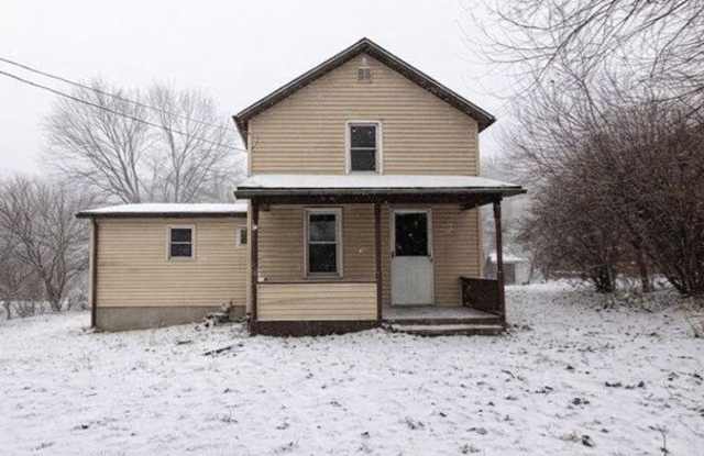 283 Portersville Rd - 283 Portersville Road, Ellport, PA 16117