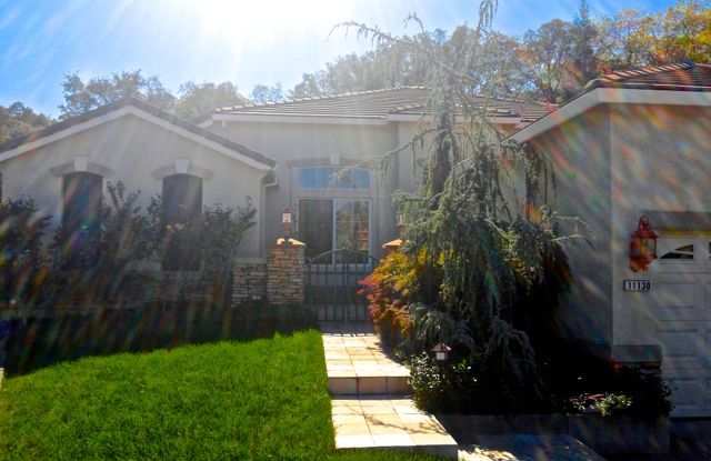 SOUTH AUBURN Gallery 3