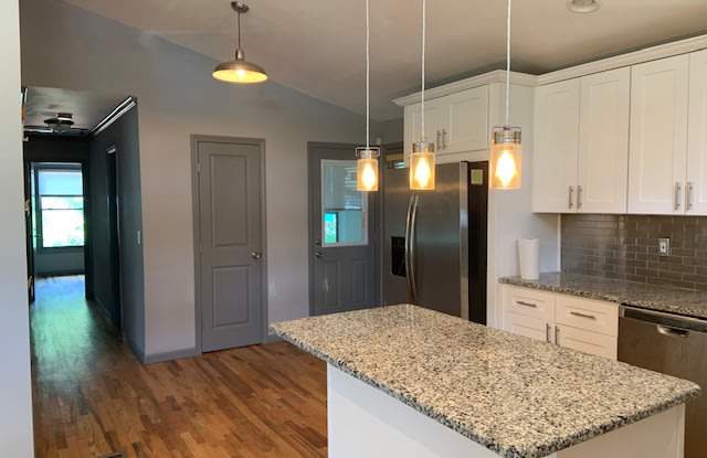 1967 Pine Oak Dr SW Gallery 3
