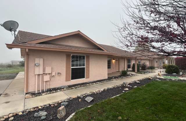 14575 Avenida Central photos photos