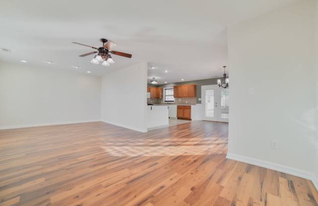 398 Shady Brook Dr photos photos