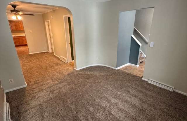 AVAILABLE NOW - 3 bed/1.5 bath Home In Superior with Bonus Room! photos photos