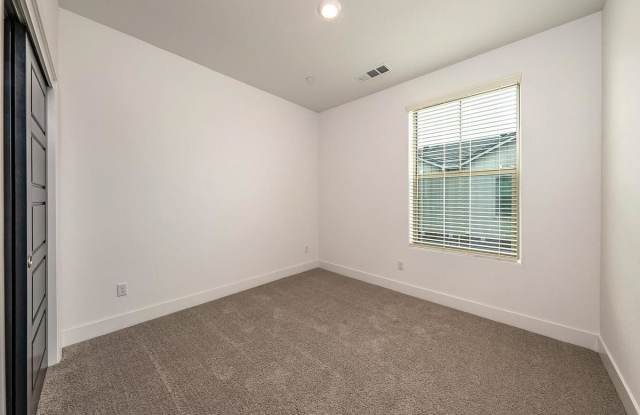 2885 East Tamarind Drive - 1 Gallery 3
