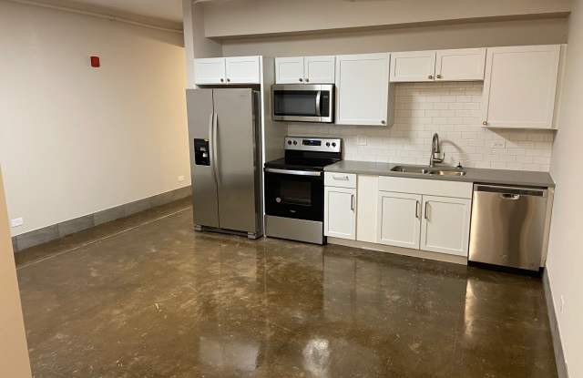 174 Mchenry Ave - 174 McHenry Avenue, Crystal Lake, IL 60014