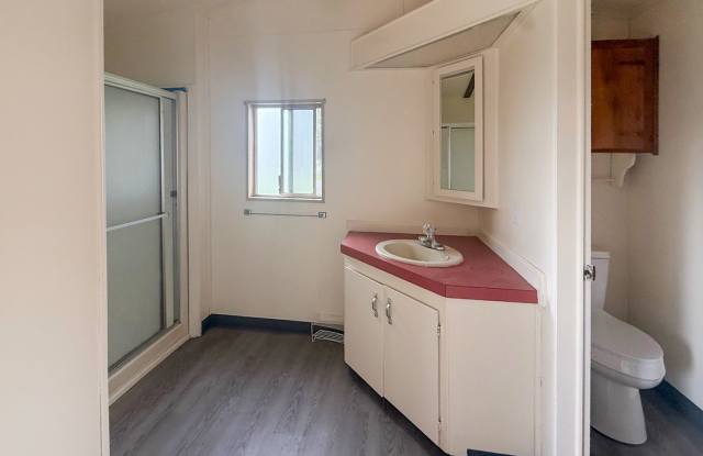 Cozy 2 Bed, 2 Bath Manufactured Home photos photos