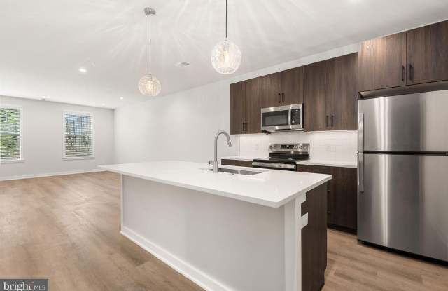 26 S YORK Road unit: 204 photos photos