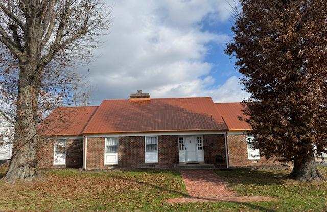 424 Dudding Avenue - 424 Dudding Avenue, Hurricane, WV 25526