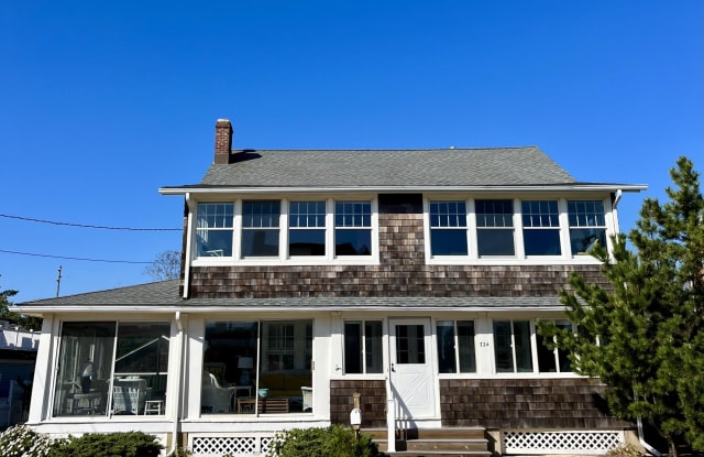 724 East Avenue photos photos