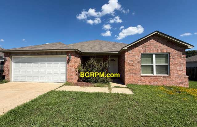 4 BD 2 BA Gallery 1