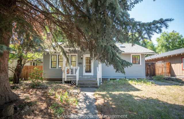 Downtown Bend Cottage! Pets Considered. - 1645 Northwest 3rd Street, Bend, OR 97703