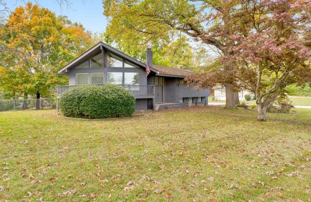 201 S Palisades Drive Gallery 2