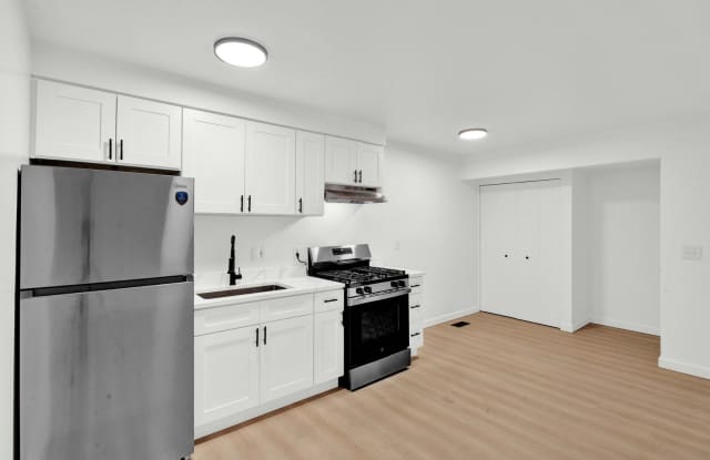 Shelby Courts photos photos