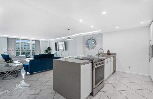 3800 South Ocean Drive photos photos