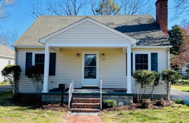 Cozy & Convenient 2 Bed, 1 Bath Home photos photos