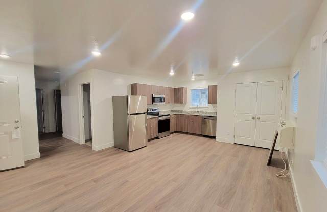 3609 E Gample Ave photos photos