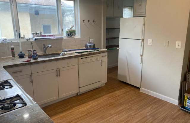 291 Alewife Brook Pkwy. photos photos