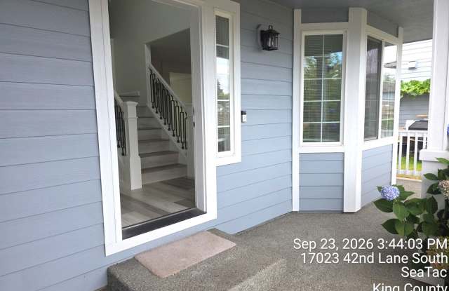SeaTac large home for rent - 4 bedoom, 2.5 bathroom - newly remodeled - Available now!!! Gallery 3