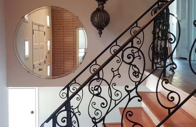 903 Walters Street unit: Lower Level Gallery 3