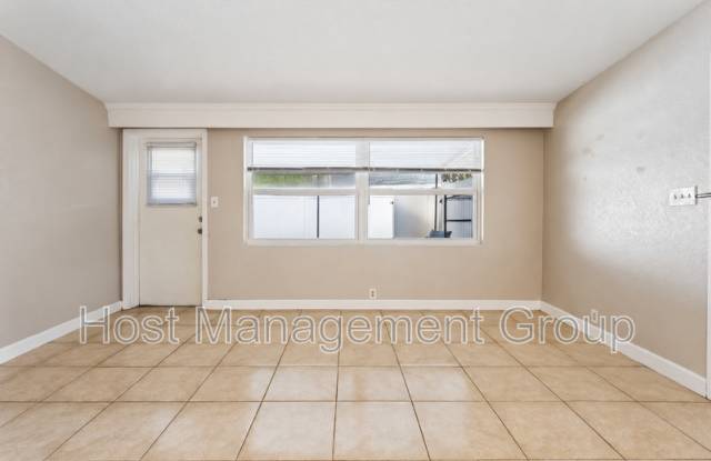 255 Ashwood Drive Gallery 3