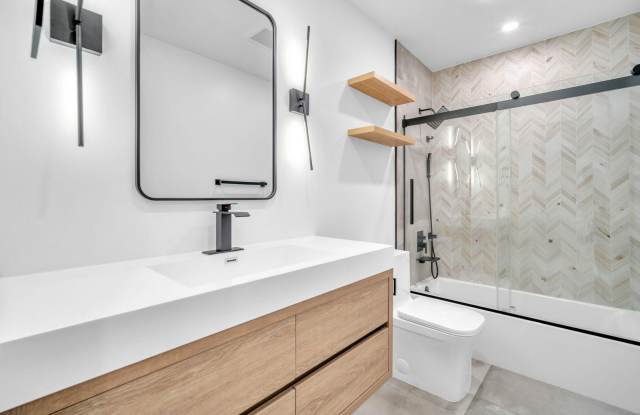 2460 SW 58TH MNR #1-2 DANIA, FL 33312 photos photos