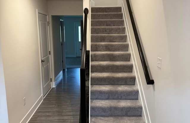 125 BRASHEAR CT Gallery 2