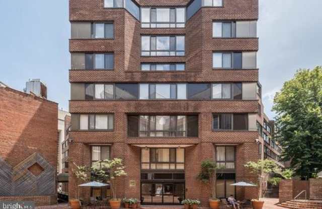 1077 30 ST NW #208 - 1077 30th St NW, Washington, DC 20007