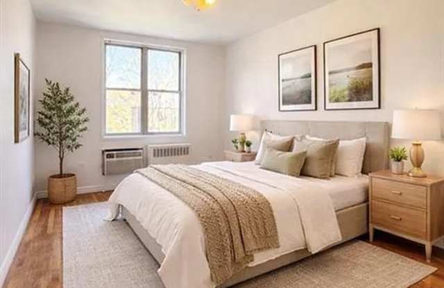 5715 Mosholu Ave Gallery 2