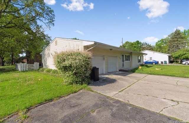 500 TROMBLEY Drive Gallery 2