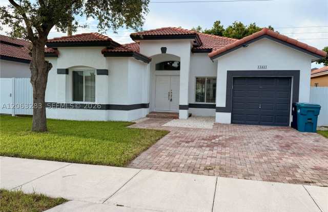 13421 SW 280th Ter Gallery 3