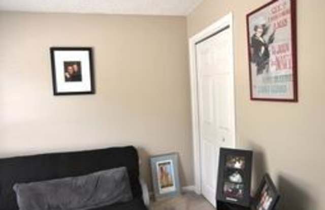 12895 SILVER SPRINGS DR S Gallery 3