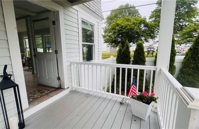 115 Wellington Avenue photos photos