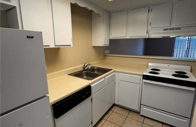 1820 S 13th Place Gallery 4