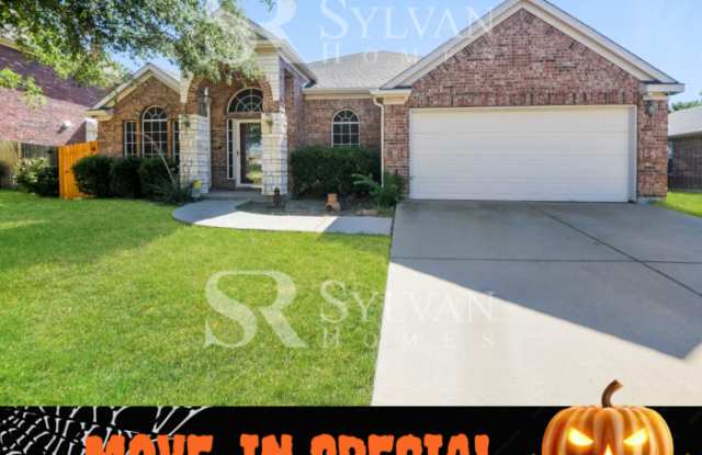 820 Redbud Rd - 820 Redbud Road, Burleson, TX 76028