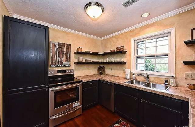 Charming 2BR Condo in Charlotte photos photos
