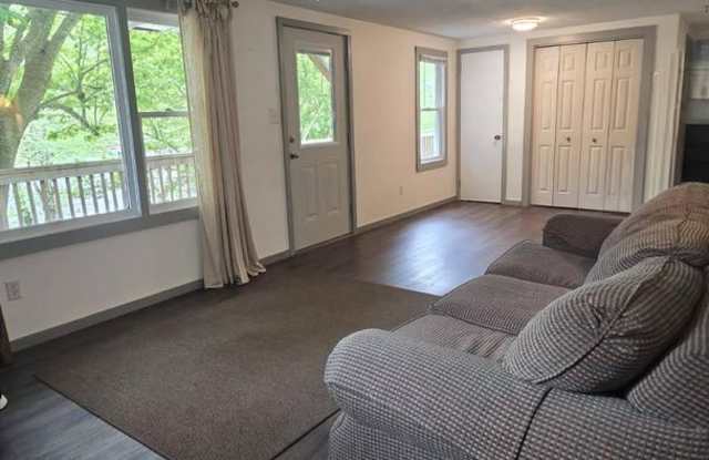 2/1 Home on the River photos photos
