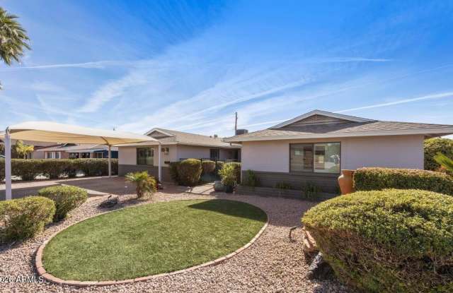 8631 E VISTA Drive Gallery 1