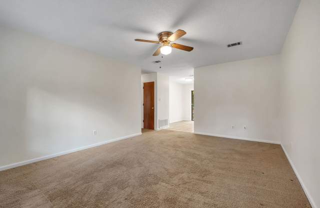 Duplex Near TMH & HCA Gallery 4