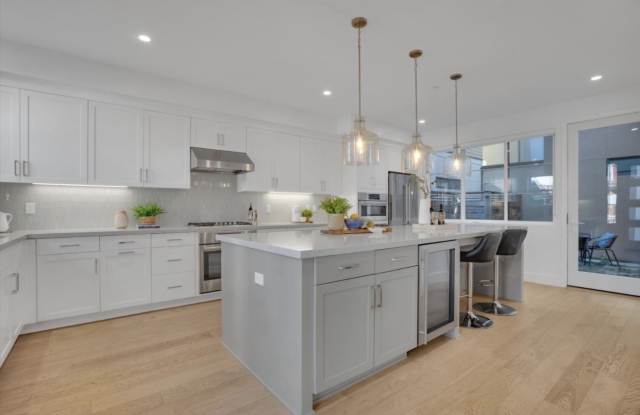 15107 Shore Dr photos photos