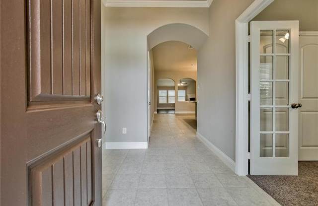 824 McCall Drive Gallery 3