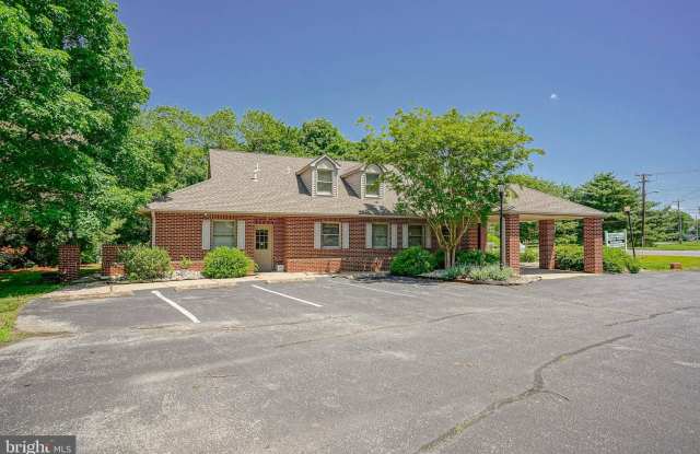 1 POINTERS AUBURN Road unit: Suite B photos photos