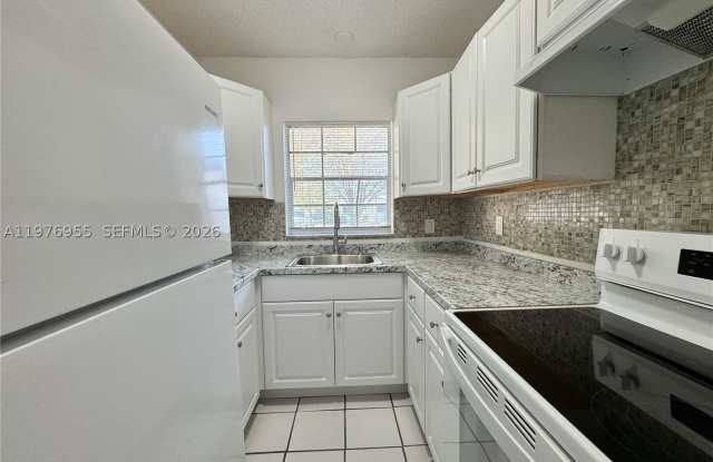 4140 Woodside Dr Gallery 1