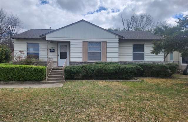 1615 S 15th Street - 1615 South 15th Street, Temple, TX 76504