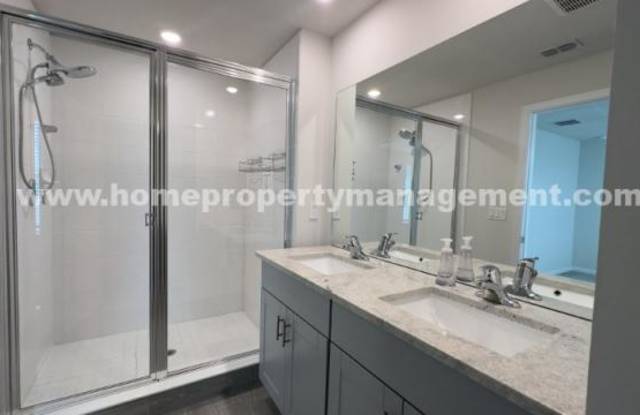 329 Southeast Angler Dr. Gallery 3