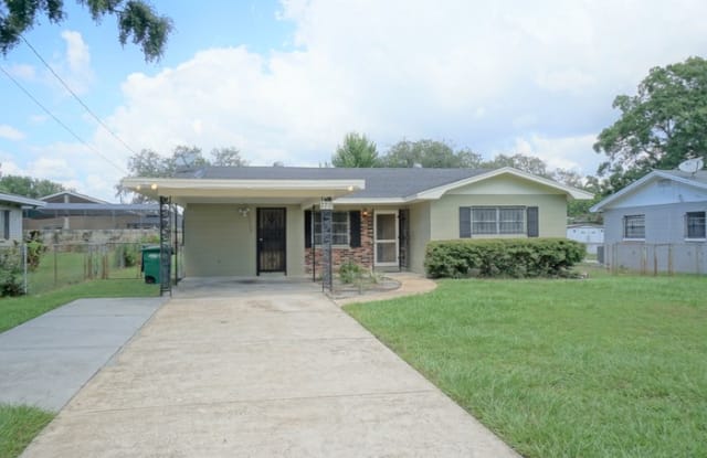 2713 W Osborne Ave - 2713 West Osborne Avenue, Tampa, FL 33614