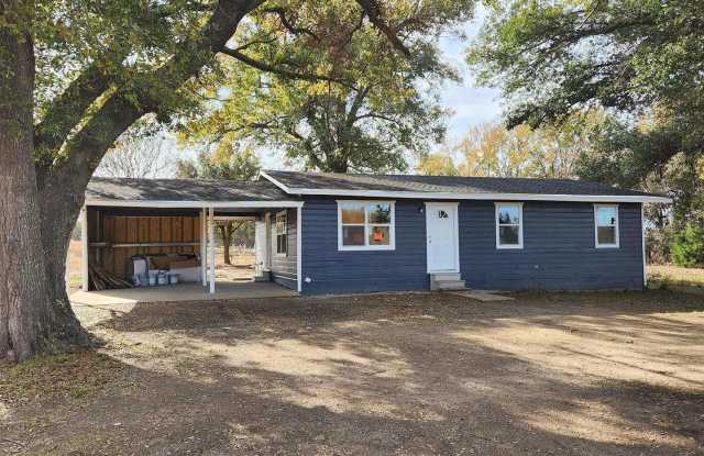 Recently Updated 3 Bed 2 Bath in Gun Barrel City photos photos
