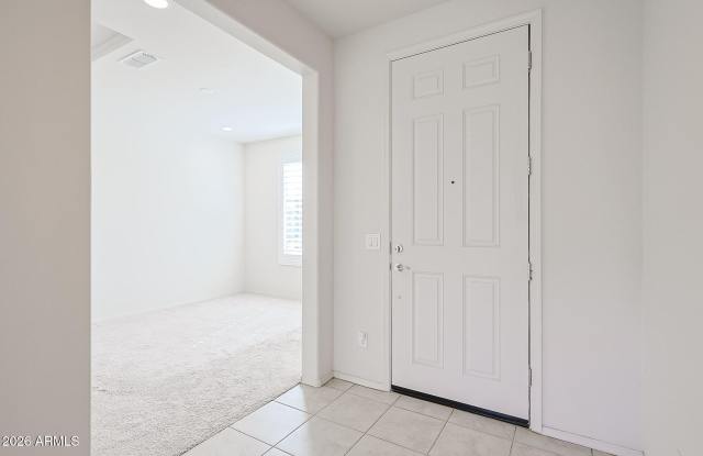 25605 N 164TH Avenue Gallery 4