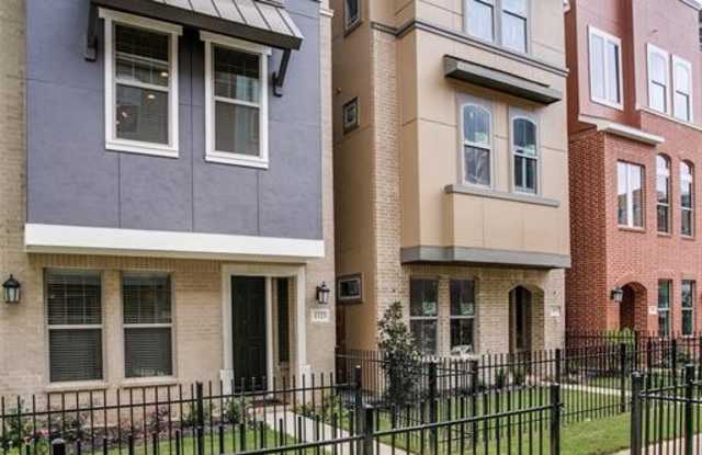 1323 Arch Place - 1323 Arch Pl, Dallas, TX 75215